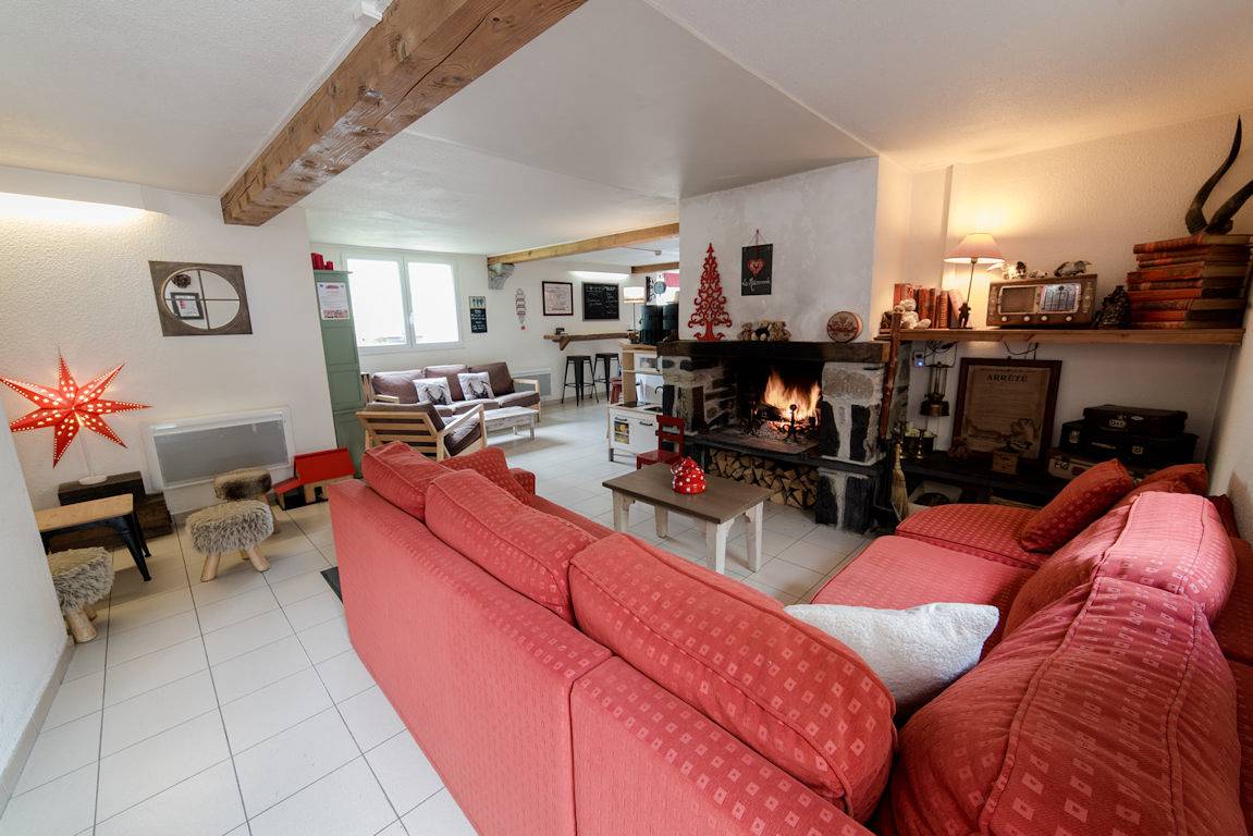 Gîte la Maisonnée - Chambre Isard in Sazos, Parc national des Pyrénées
