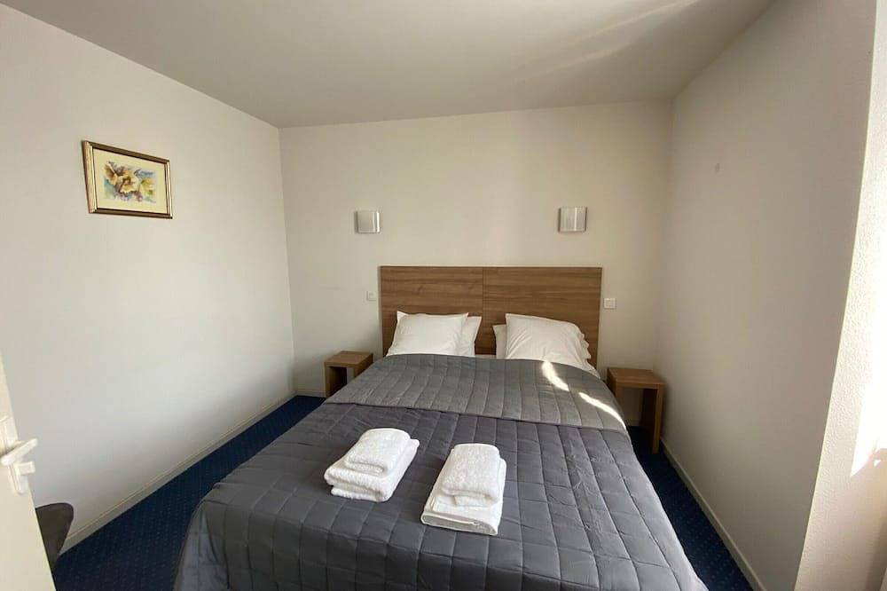 Amplio y cómodo alojamiento en Feneyrols cerca del Aveyron in Féneyrols, Macizo Central