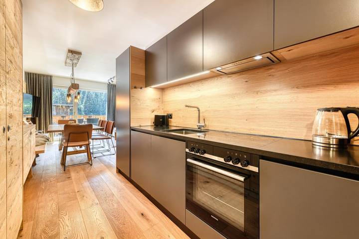 Ferienwohnung für 6 Personen, mit Garten und Pool sowie Sauna, kinderfreundlich am Arlberg - 4