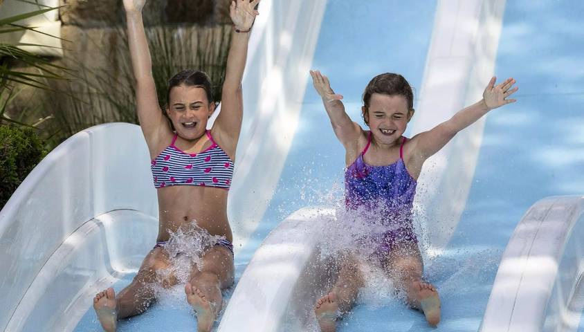 Mobil home pour 4 personnes, avec terrasse et piscine à Crach - 4