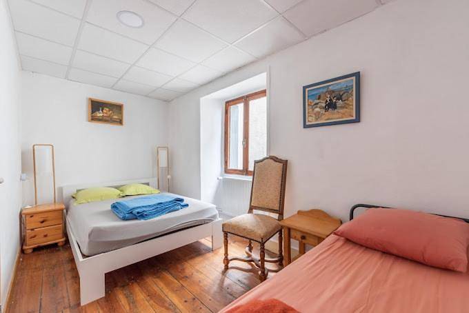 Hôtel pour 6 personnes, avec jardin et terrasse, animaux acceptés à Saint-Alban-sur-Limagnole - 3