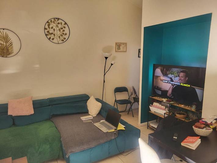 Location de vacances pour 3 personnes, avec terrasse ainsi que vue et piscine, animaux acceptés à Saint-Médard-d'Eyrans - 2