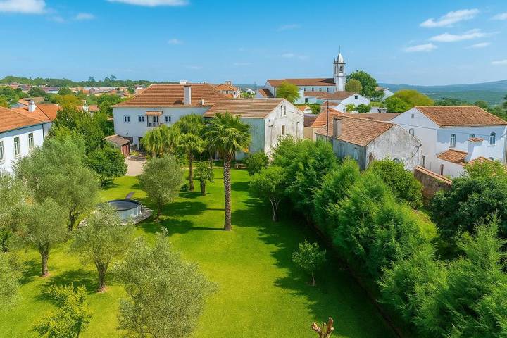 Aluguel de quarto para 2 pessoas, com piscina e vista e ainda jardim, adaptado a crianças em Figueiró dos Vinhos