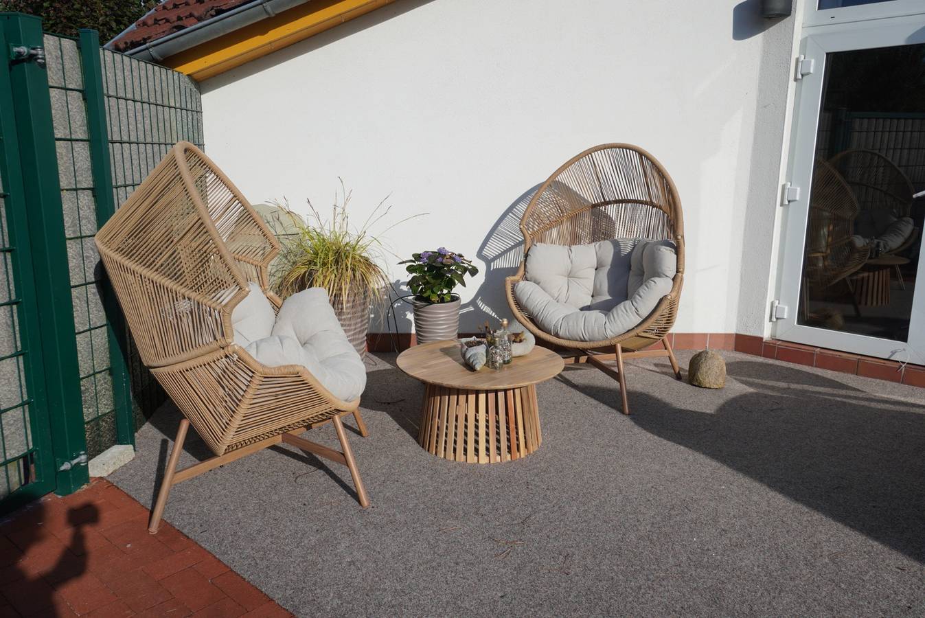 Geheel appartement, Appartement 'Leuchturm' met privéterras, privétuin en wifi in Lichtenhagen, Rostock