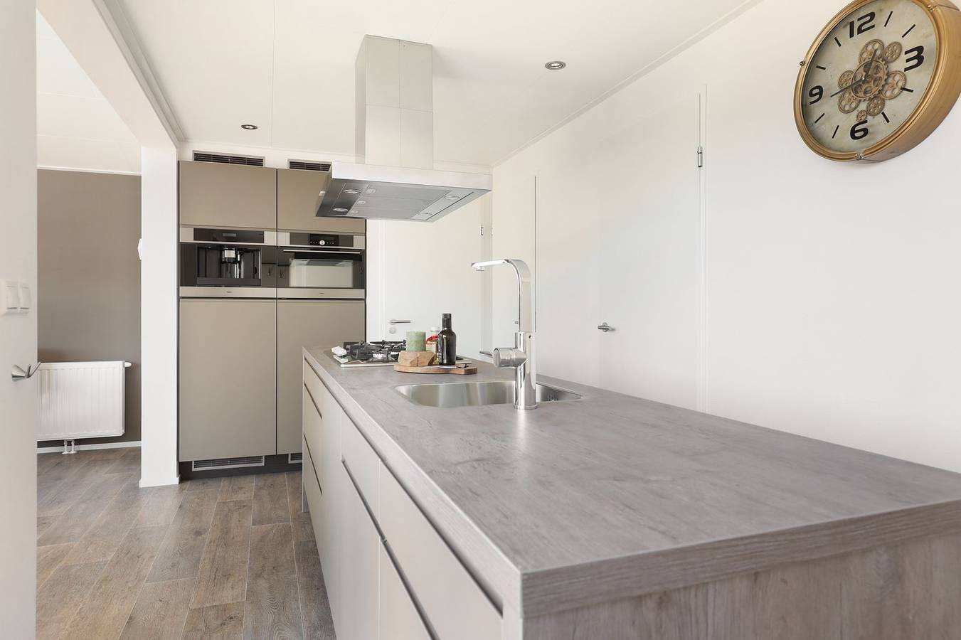 Vakantiepark Familiehuis Nunspeet — Water villa: six people, three bedrooms in Nunspeet, Veluwe