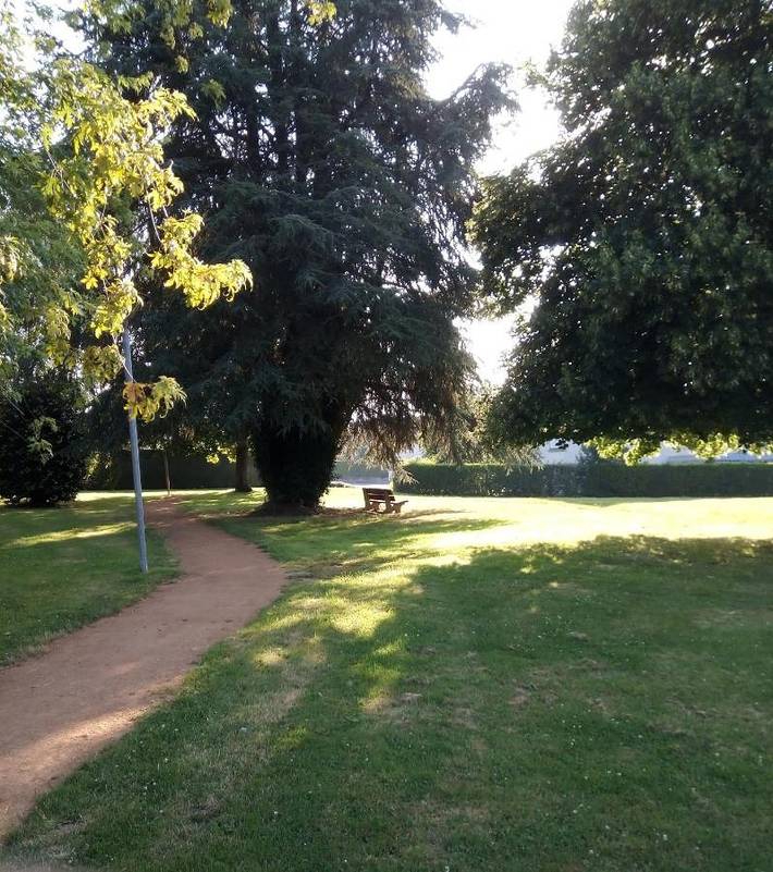Gîte pour 2 personnes, avec jacuzzi et jardin ainsi que sauna et piscine à Gorron - 2