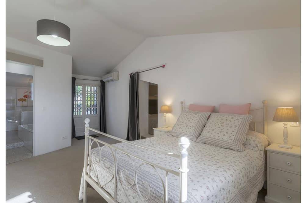 Great views & calm, stunning Provence Mas refurbished in Mouans-Sartoux, Cannes region
