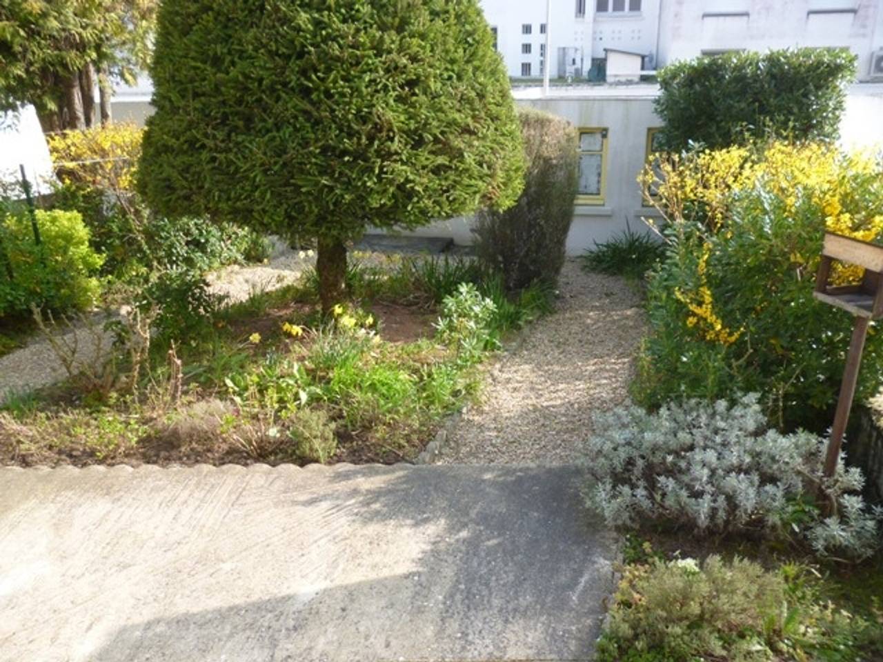Central Royan House, 150m to Beach – Terrace, Garden, Garage in Royan, Côte de Beauté