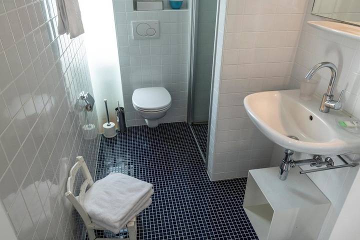 Chambre d’hôte pour 2 personnes, avec vue et balcon ainsi que jardin et vue sur le lac à Locarno - 3