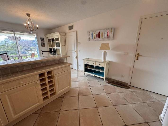 Gîte pour 2 personnes, avec balcon dans Office De Tourisme De La Croix Valmer - 3
