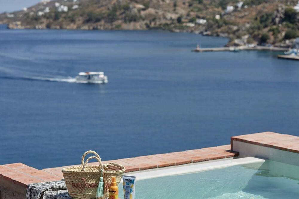 Endearing Patmos Suite | Phaedra’s Dream Suite | Sea View Room with Plunge Pool in Skala (Patmos), Archipiélago del Dodecaneso