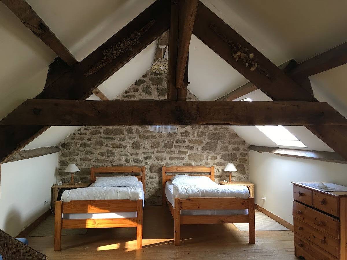Gîte pour 15 personnes avec jardin in Saint-Georges-de-Reintembault, Fougères-Vitré
