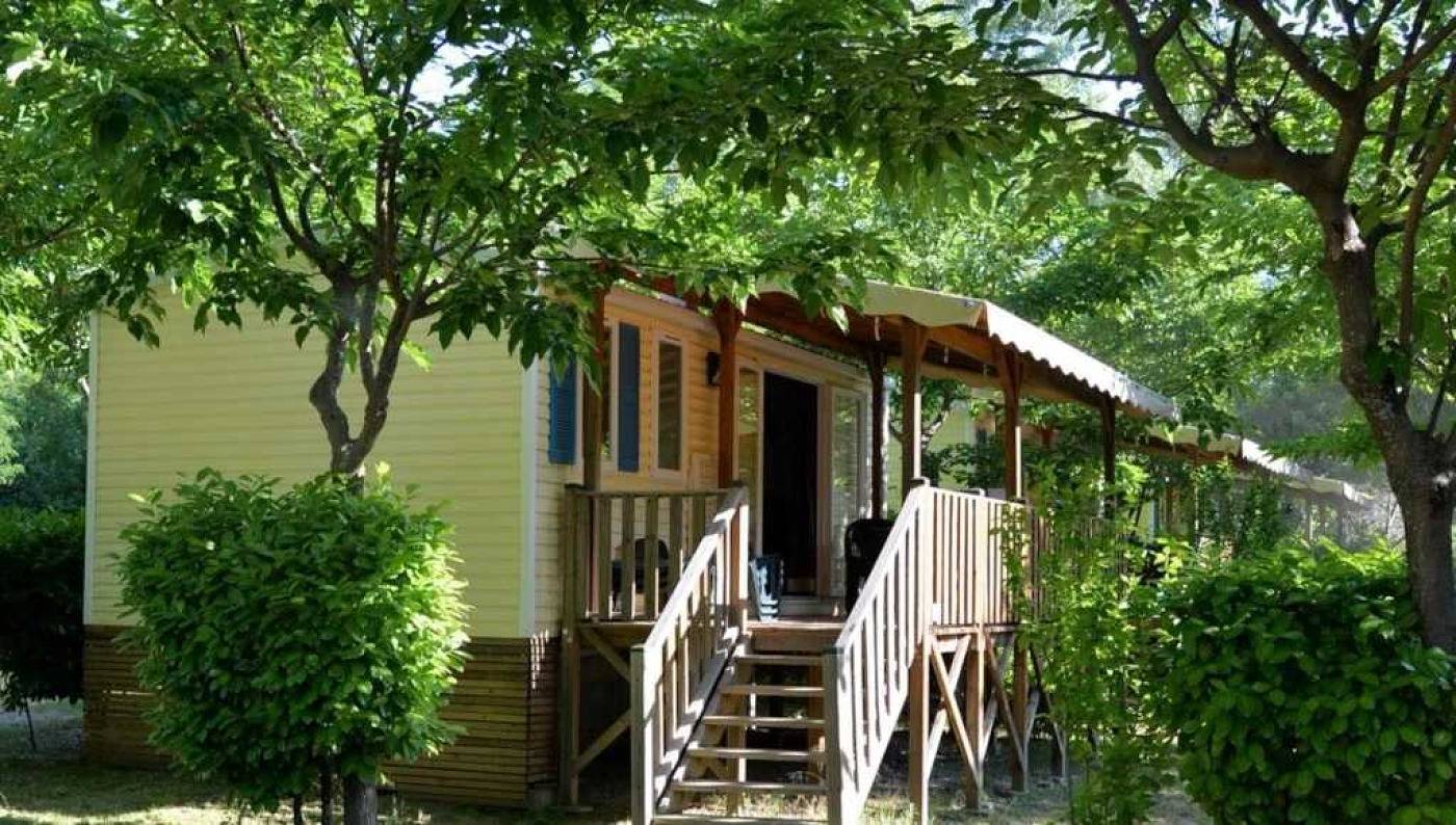 Camping 3 étoiles - ccaiiai in Labeaume, Ardèche