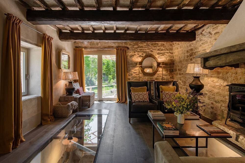 Luxury villa in splendid secluded location with private spa and pool. in Perugia, Perugia Province