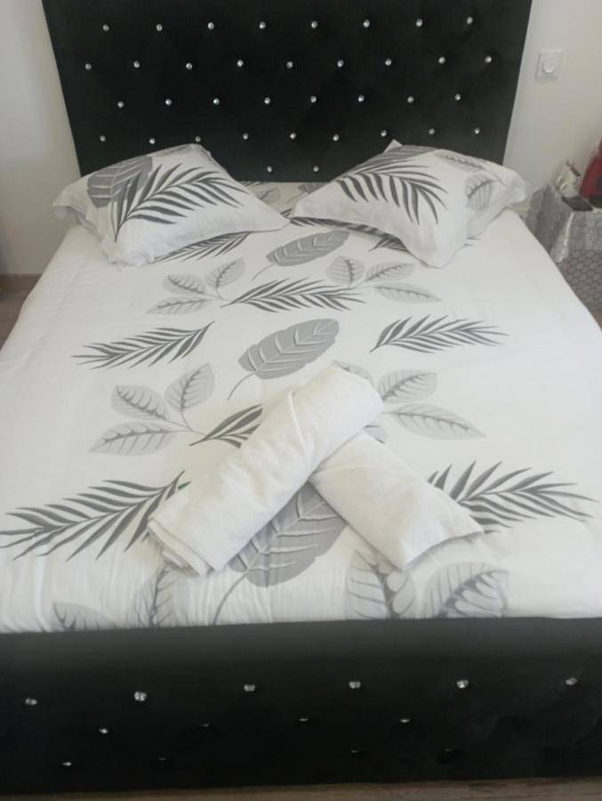 Superior Queen Room in Valras-Plage, Côte méditerranéenne (France)
