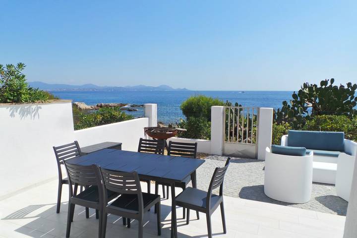 Villa pour 6 personnes, avec Terrasse ainsi que Jacuzzi et Jardin dans Les Issambres