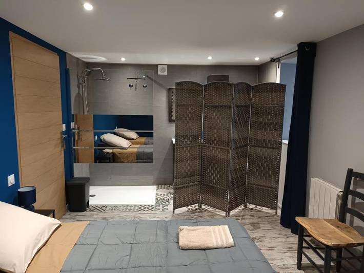 Gîte pour 2 personnes, avec vue et terrasse à Saint-Galmier - 4