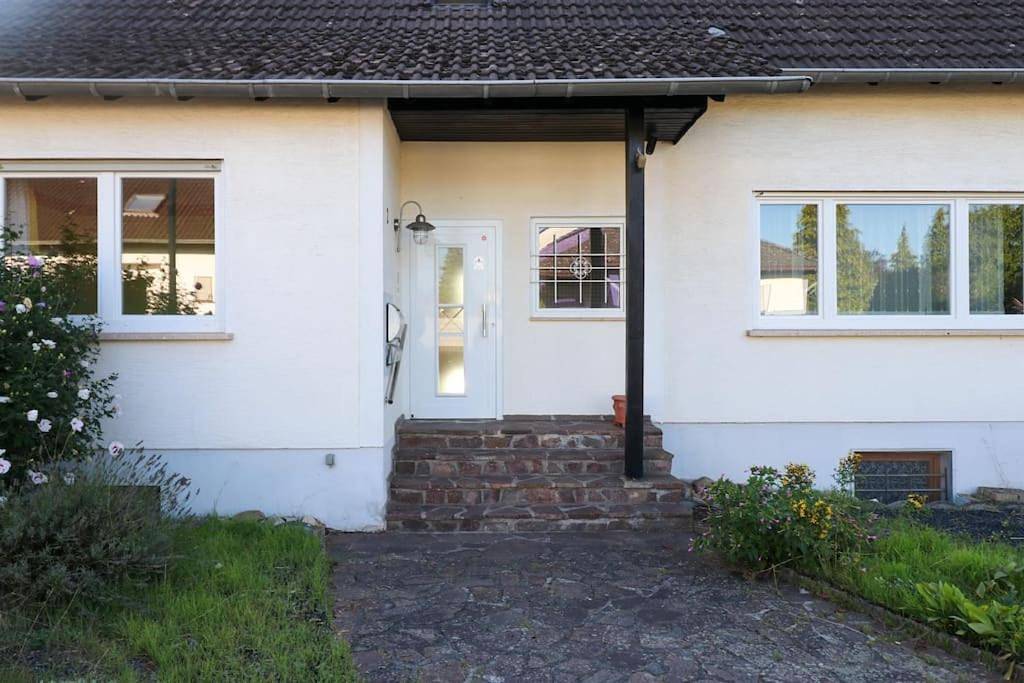 Five-Bedroom House in Rehlingen-Siersburg, Saargau