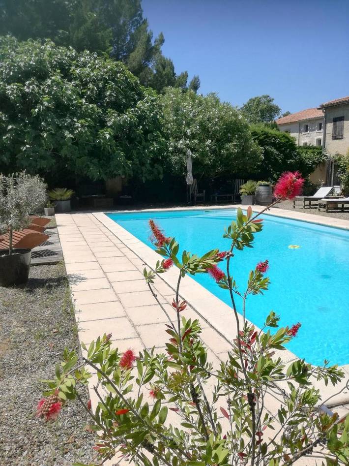 Chambre d’hôte pour 2 personnes, avec Terrasse et Jacuzzi ainsi que Jardin et Piscine