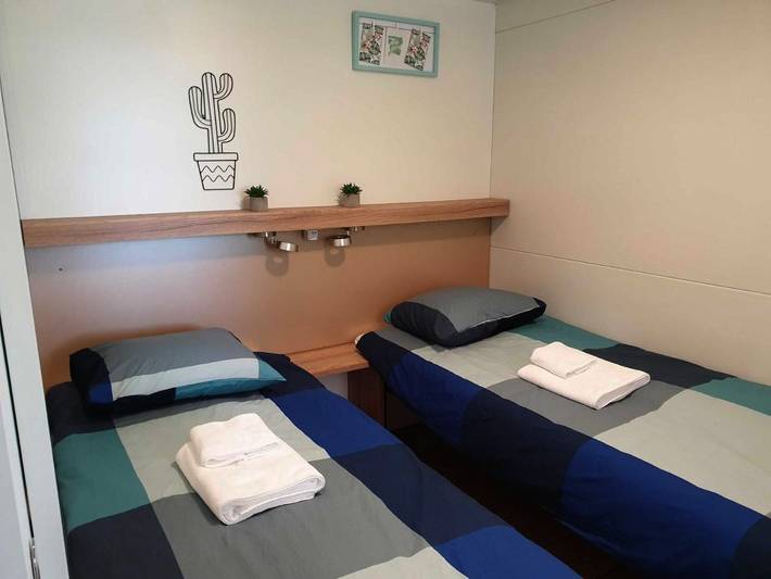 Camping pour 8 personnes, avec jacuzzi et jardin à Tisno - 4