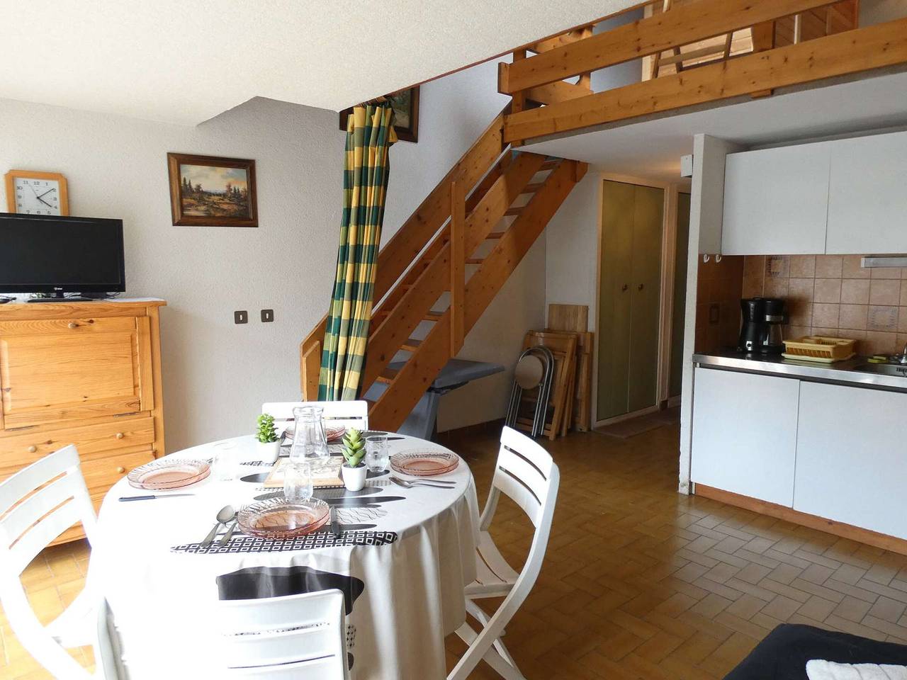 Ganze Wohnung, Gemütliche T2-Wohnung mit Balkon, 6 Schlafplätze, 1*, Skiraum, Saint-Lary-Soulan in Vignec, Nationalpark Pyrenäen