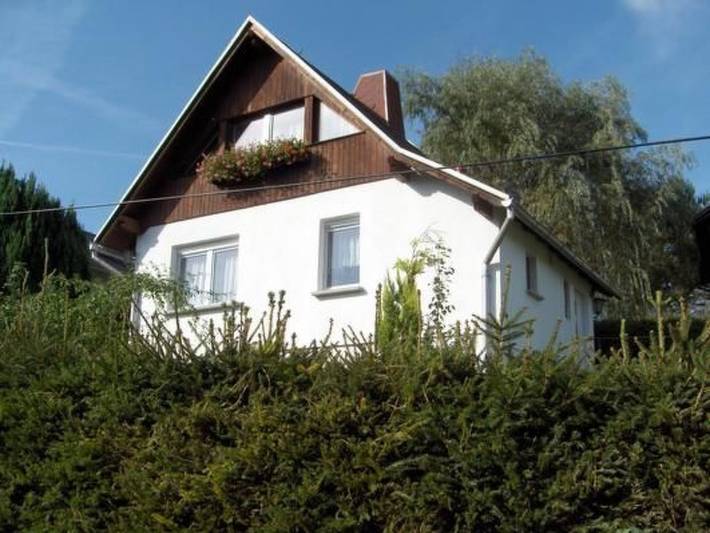 Bungalow für 4 Personen, mit Terrasse und Garten in Ilmenau