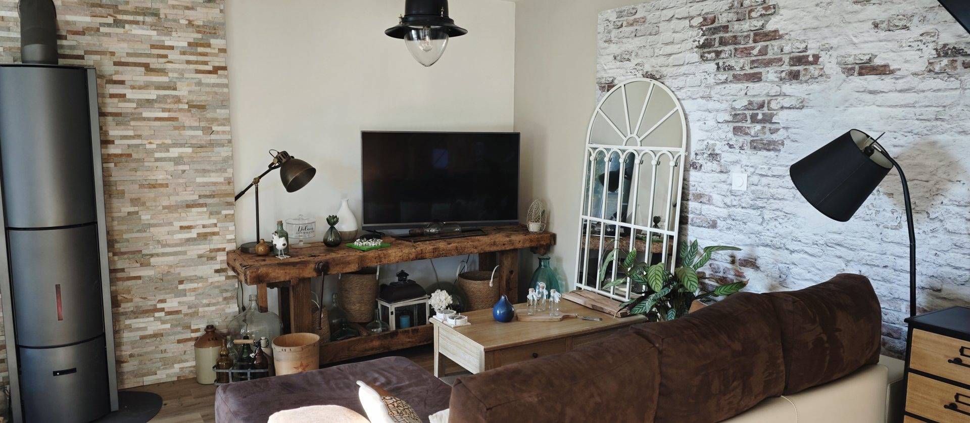 Chambre d'hôtes Le Jardin des 2 Cèdres - Chambre Le Temps Suspendu in Isigny-le-Buat, Région d'Avranches