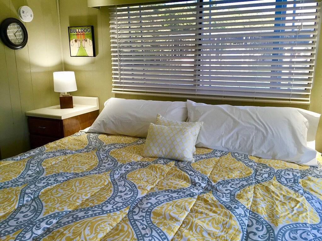 Wunderschönes 70 'Hausboot mit Partydeck auf dem Dach. Dt Knox zu Fuß erreichbar in Knoxville, Knox County (TN)