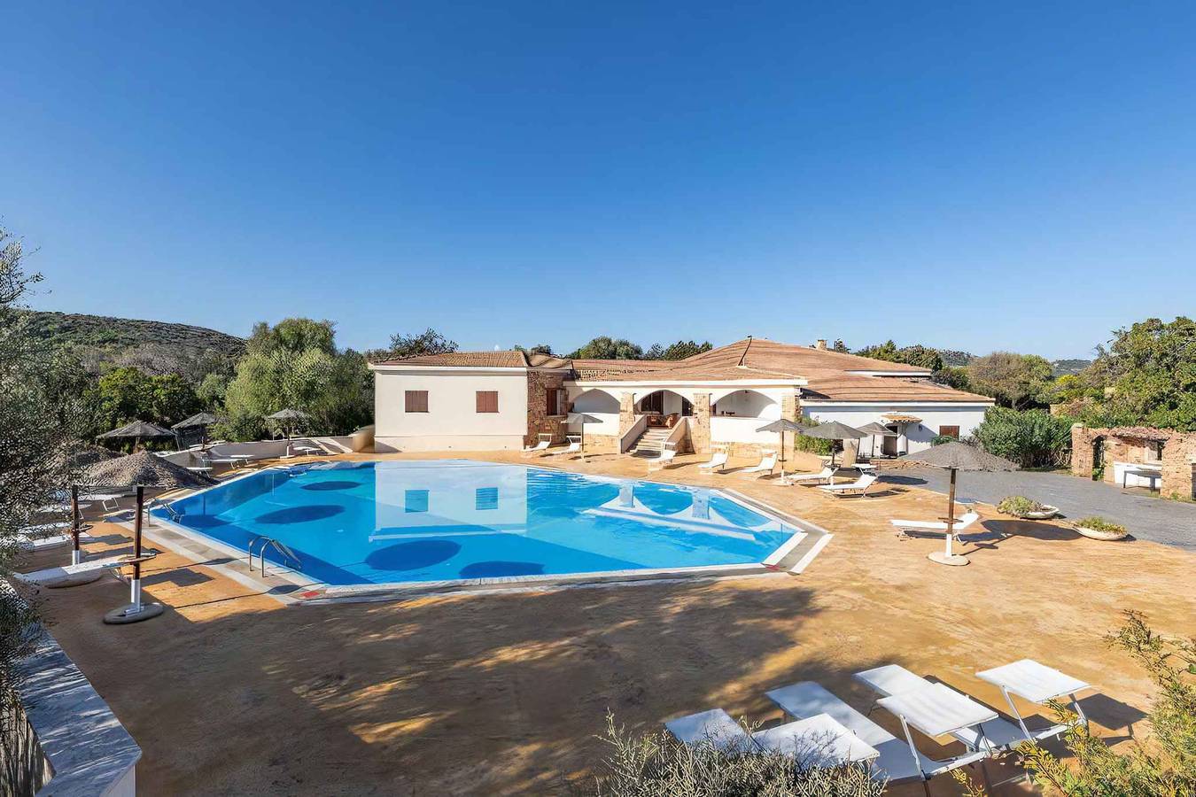 Appartamento intero, Appartamento con piscina  in Villaggio Marineledda, Costa Smeralda