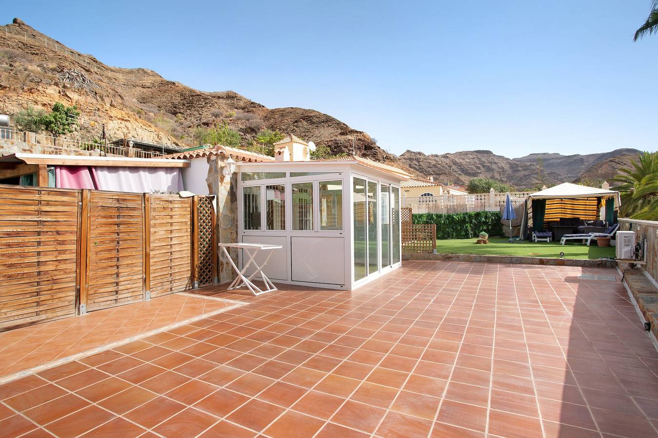 Entire apartment, Vacation Home 'Solhjem' with Mountain View, Garden, Terrace & Wi-Fi in Pueblo de Tauro, Mogán