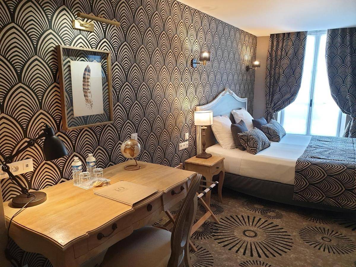 Hotel Le Lion D'Or et Restaurant La Table Du Lion in Bayeux, Région de Bayeux