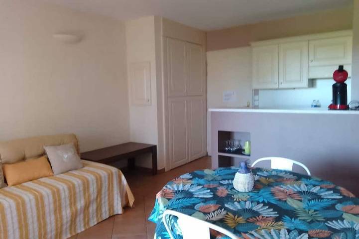 Ferienwohnung für 4 Personen, mit Balkon und Garten sowie Pool, mit Haustier - 1