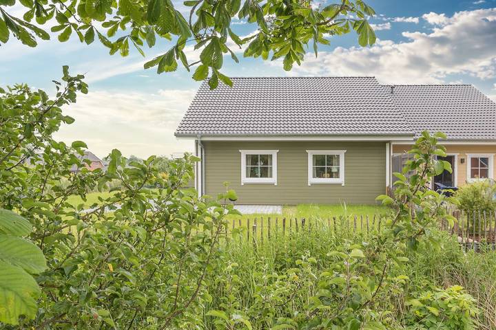 Ferienhaus für 4 Personen, mit Terrasse und Garten in Fahretoft