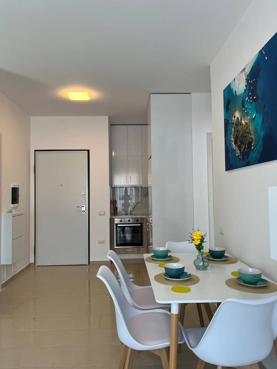 Apartamento entero, Sunny Apartment in Vlorë in Vlorë (Ciudad), Vlorë