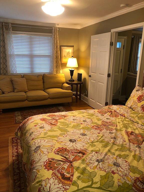 Vacation rental for 6 people, with terrace and yard in Winston-Salem