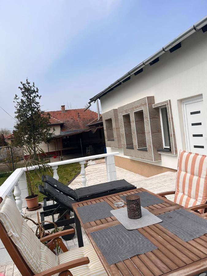 Appartement de vacances pour 4 personnes, avec Terrasse ainsi que Jardin et Vue