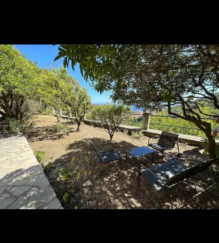 Maison de vacances pour 4 personnes, avec Terrasse ainsi que Jardin et Vue à La Turbie