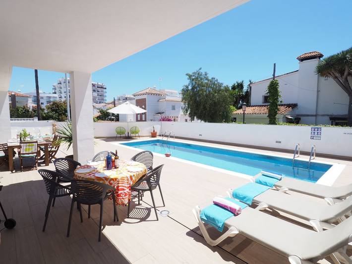 Ferienhaus für 14 Personen, mit Terrasse und Garten in Nerja - 2