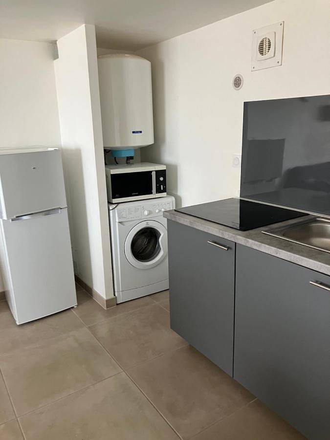 Appartement entier, T3 Les pieds dans l'eau in Istres, Côte méditerranéenne (France)