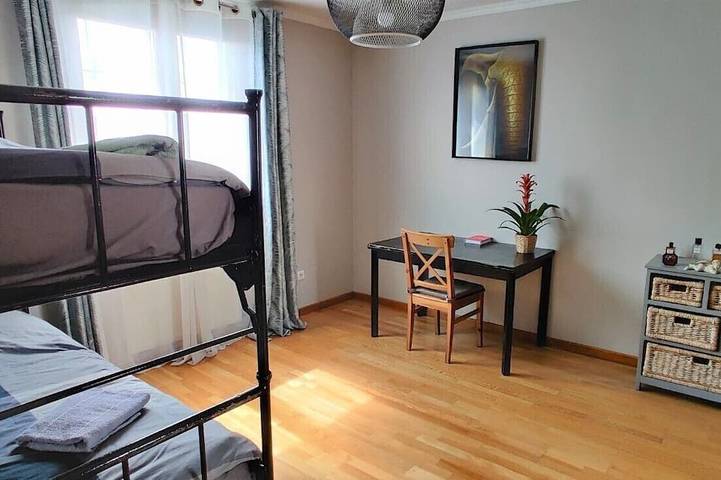 Location de vacances pour 12 personnes, avec jardin à Gagny - 4