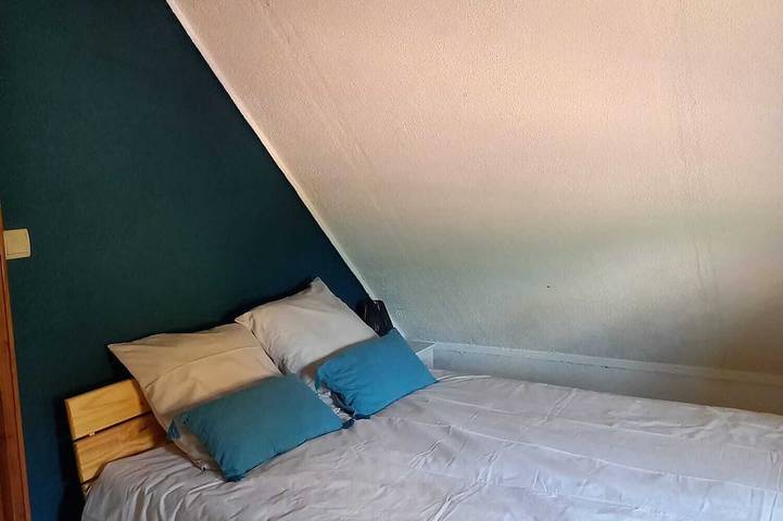 Gîte pour 8 personnes, avec piscine ainsi que terrasse et jardin à Sainte-Foy-de-Longas - 4