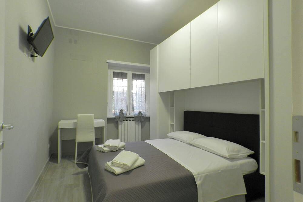 B&B - Il Terrazzo da Gregorio - Room 2 in Rome, Rome Province