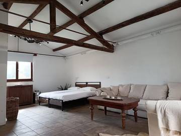 Gîte pour 2 personnes, avec jardin ainsi que vue et piscine à Notaresco