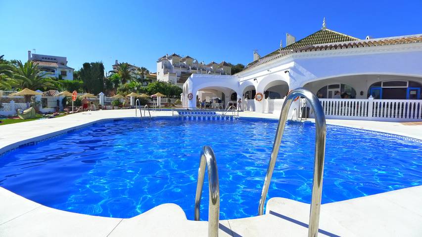 Apartamento entero, Capistrano Playa Apt 610 in Playa de Burriana, Nerja