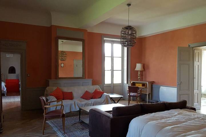 Gîte pour 6 personnes, avec jardin et piscine à Amplepuis - 4