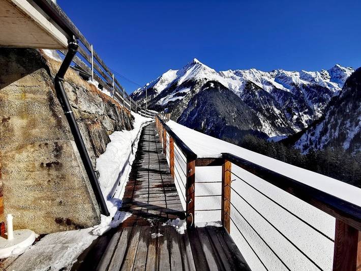 Chalet für 2 Personen, mit Terrasse und Ausblick in Finkenberg