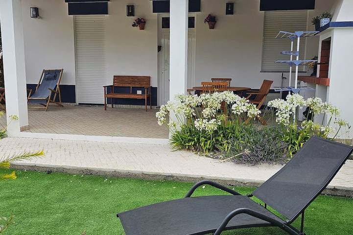 Casa de férias para 4 pessoas, com terraço e jardim em Santiago do Cacém