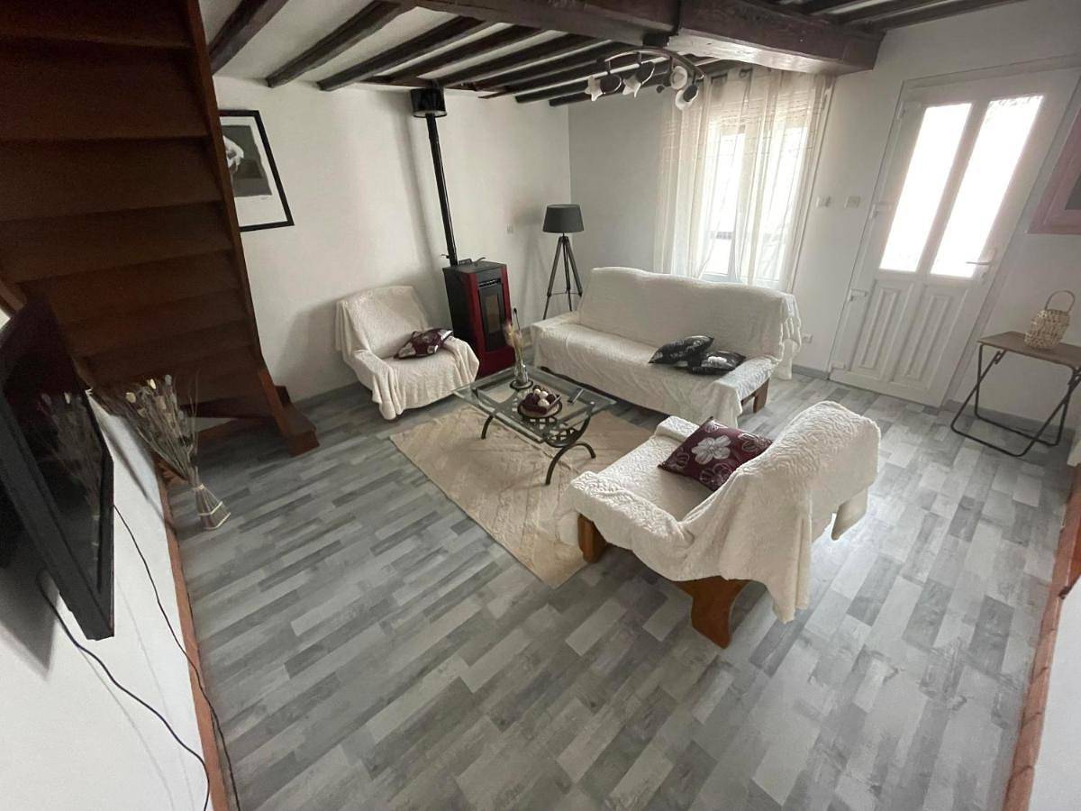 Four-Bedroom House in Éclaron-Braucourt-Sainte-Livière, Haute-Marne