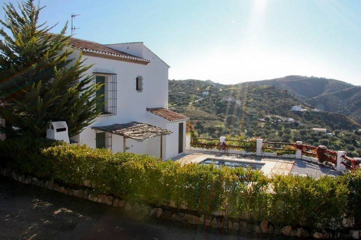 Ferienhaus für 6 Personen, mit Garten und Pool, mit Haustier