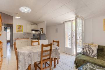 Maison De Vacances pour 6 Personnes dans Saint-Sauveur-de-Cruzières, Parc national des Cévennes, Photo 3